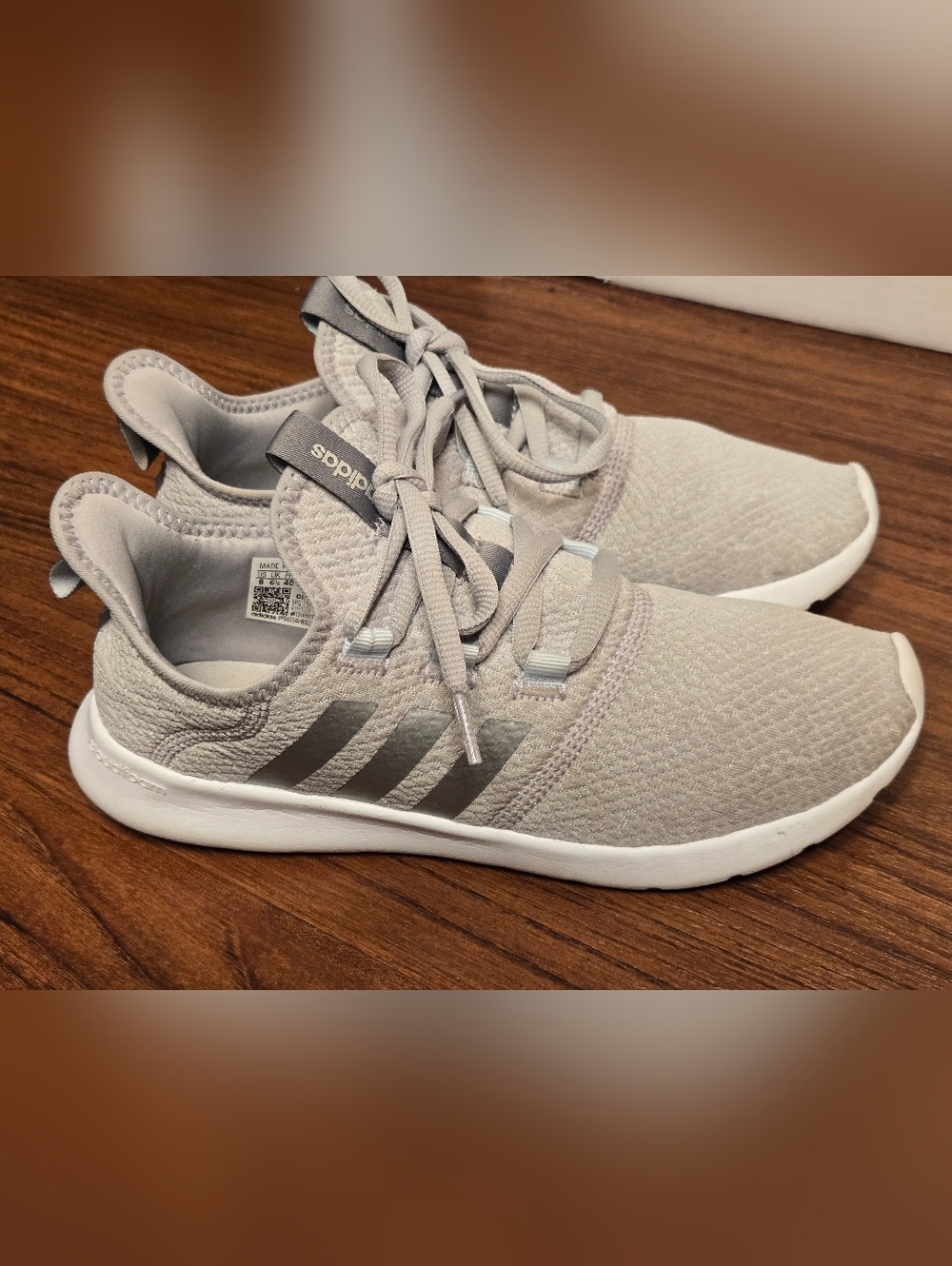 Adidas Cloudfoam Sneakers Light Gray With Dark Gray Stripes Size 8 Womens